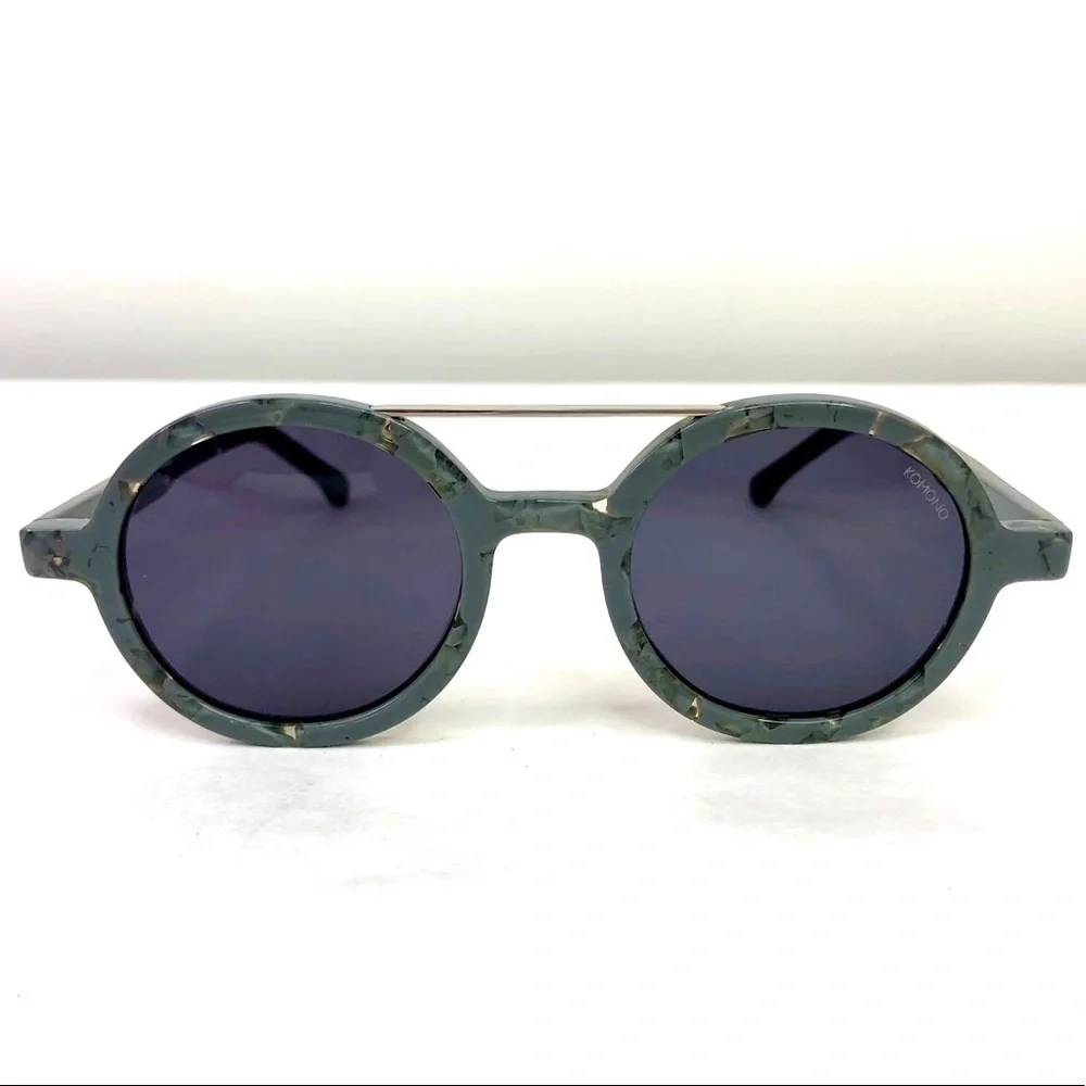 KOMONO Vivien Concrete Sunglasses NEW Grey Gray Round